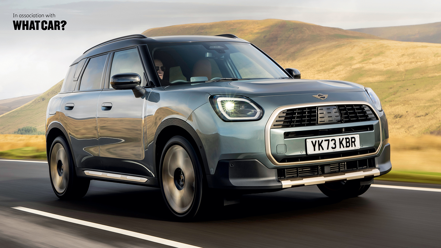 Mini Countryman pictured with What Car? logo